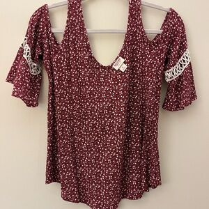 Mossimo Supply Co. Burgundy Floral Cold-Shoulder Flowy Tunic with Crochet Trim